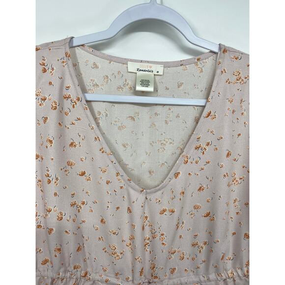 Urban Romantics Womens Pink Floral Blouse Flutter Sleeve Top NEW Size Medium - Picture 3 of 10